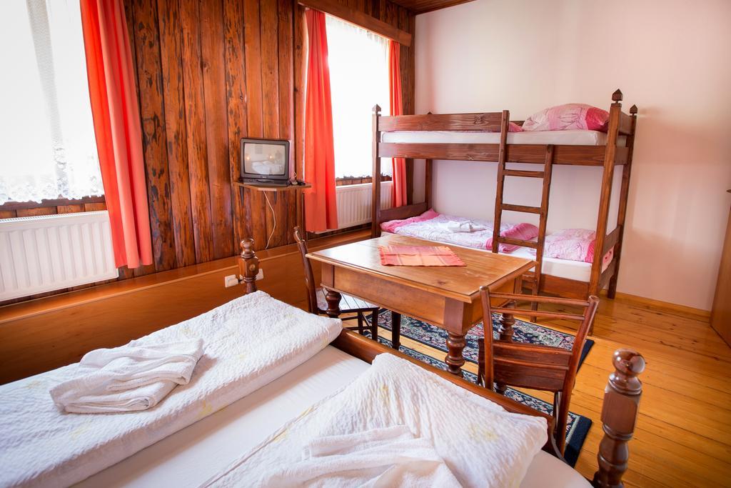 Guest House Gostisce Gacnk V Logu Cerkno Rom bilde