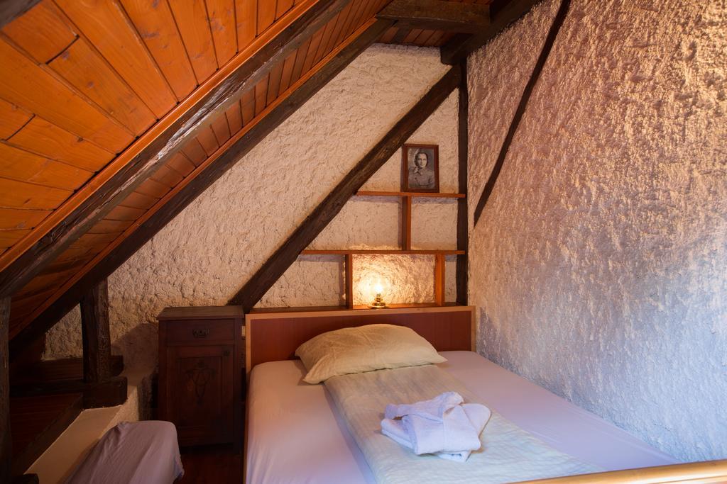 Guest House Gostisce Gacnk V Logu Cerkno Rom bilde